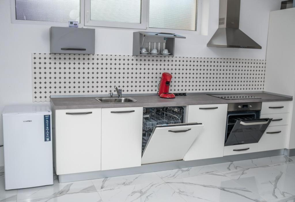 Bb Residence Арад Екстериор снимка