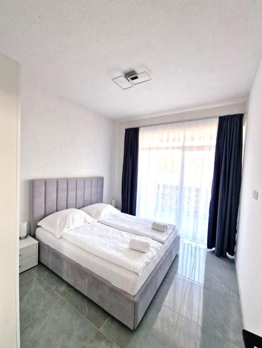 Bb Residence Арад Екстериор снимка