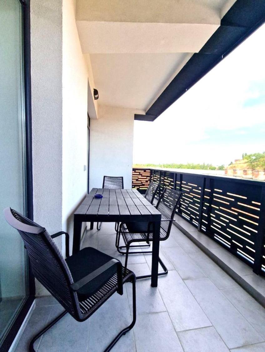 Bb Residence Арад Екстериор снимка